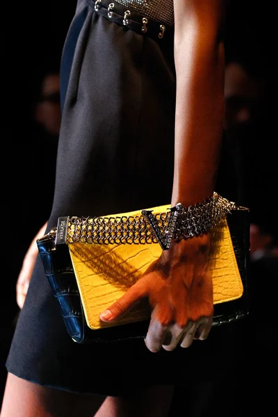 Look 57